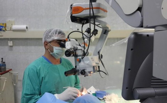 طبيب عيون في غزة